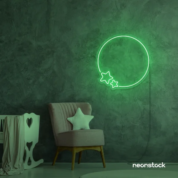 Green neon circle and stars sign glowing on wall – modern LED decor for kids’ rooms and creative spaces